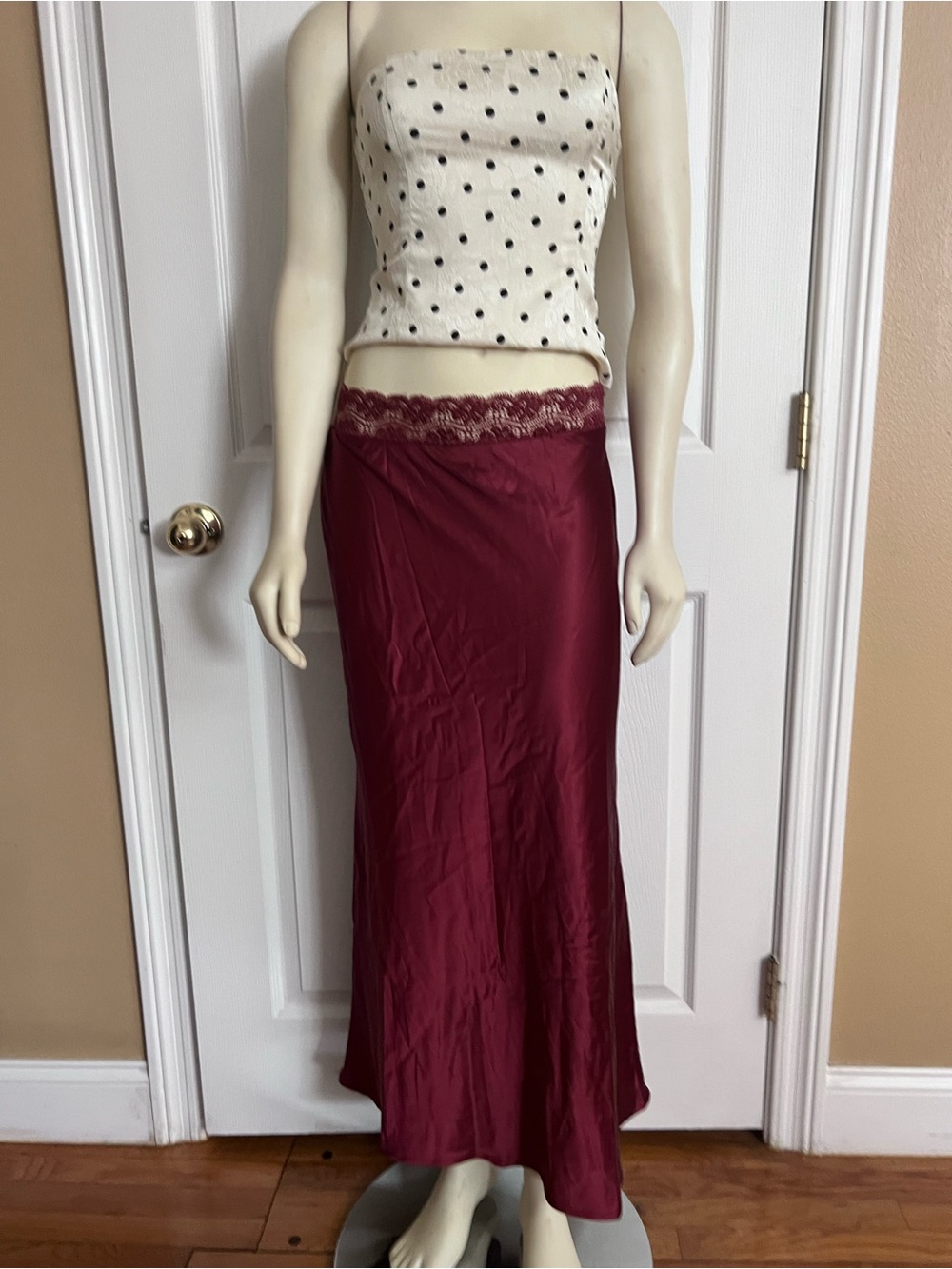 Princess Polly The Charmaine Maxi Skirt Burgundy - Picture 11 of 14
